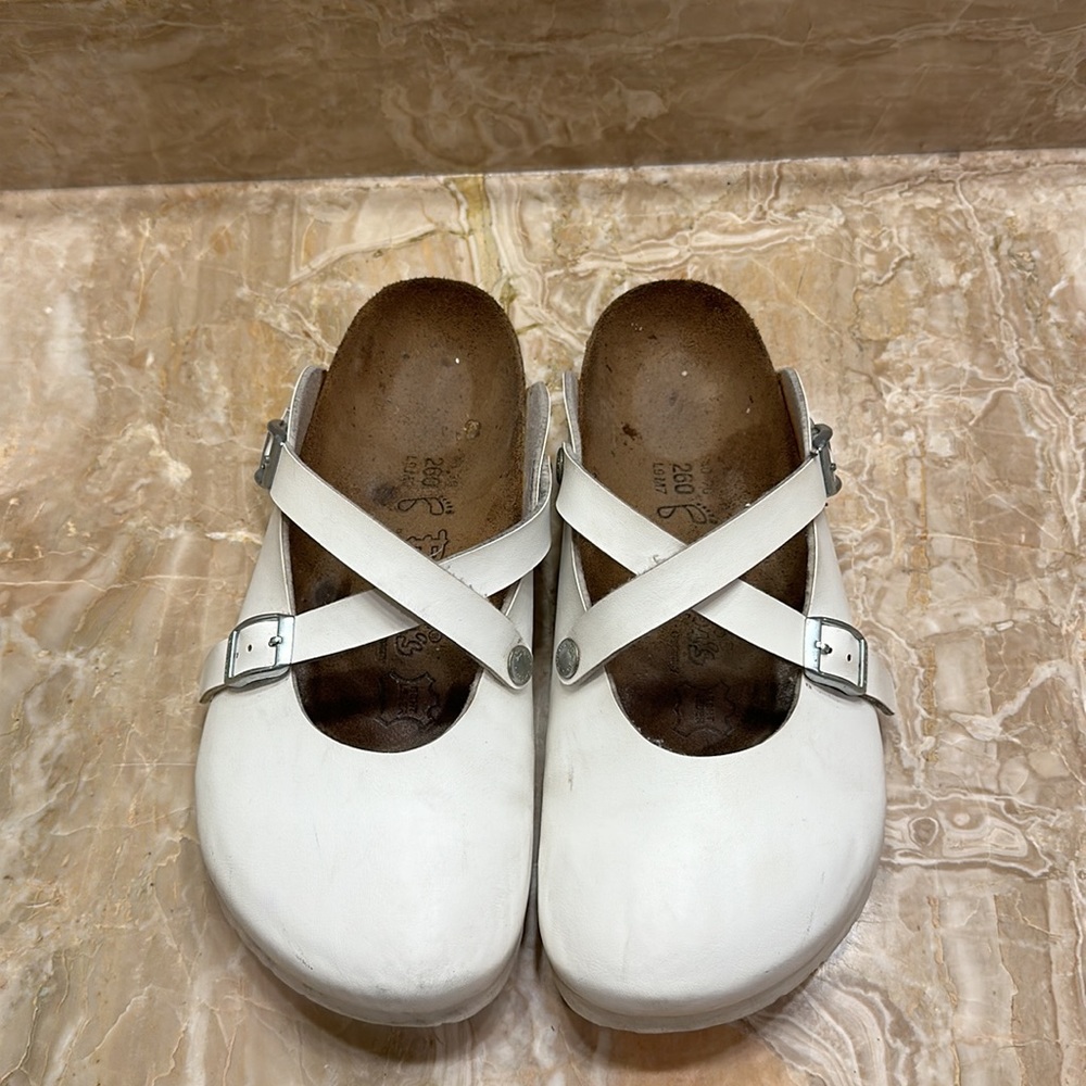Birk’s - Picture 4 of 12